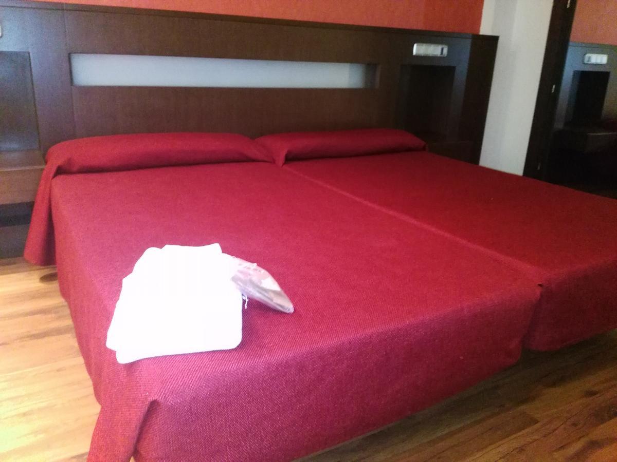 Hotel La Cantuena (Adults Only) Fuenlabrada Eksteriør bilde