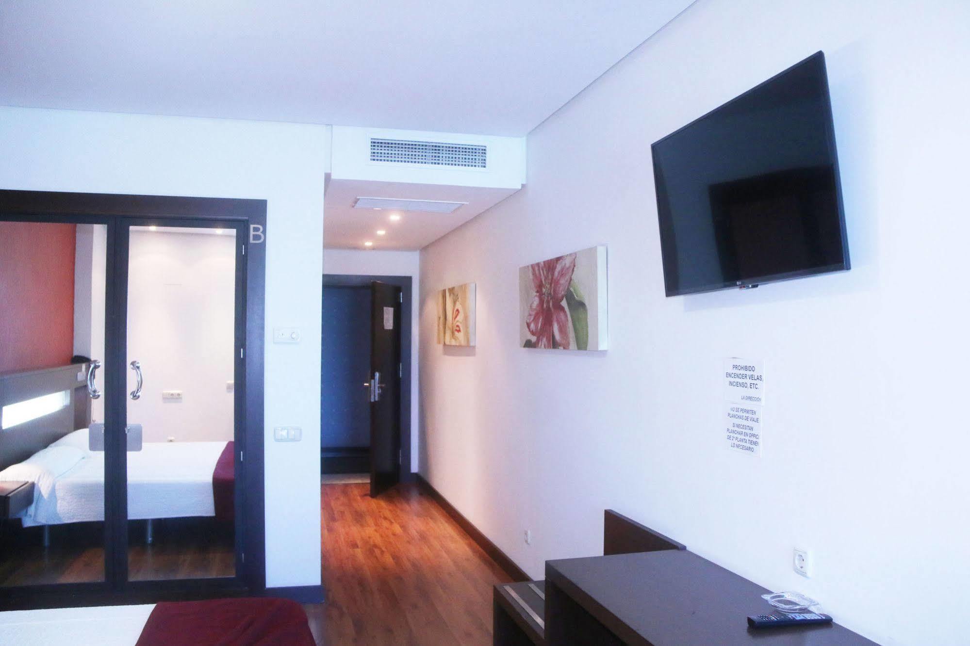Hotel La Cantuena (Adults Only) Fuenlabrada Eksteriør bilde
