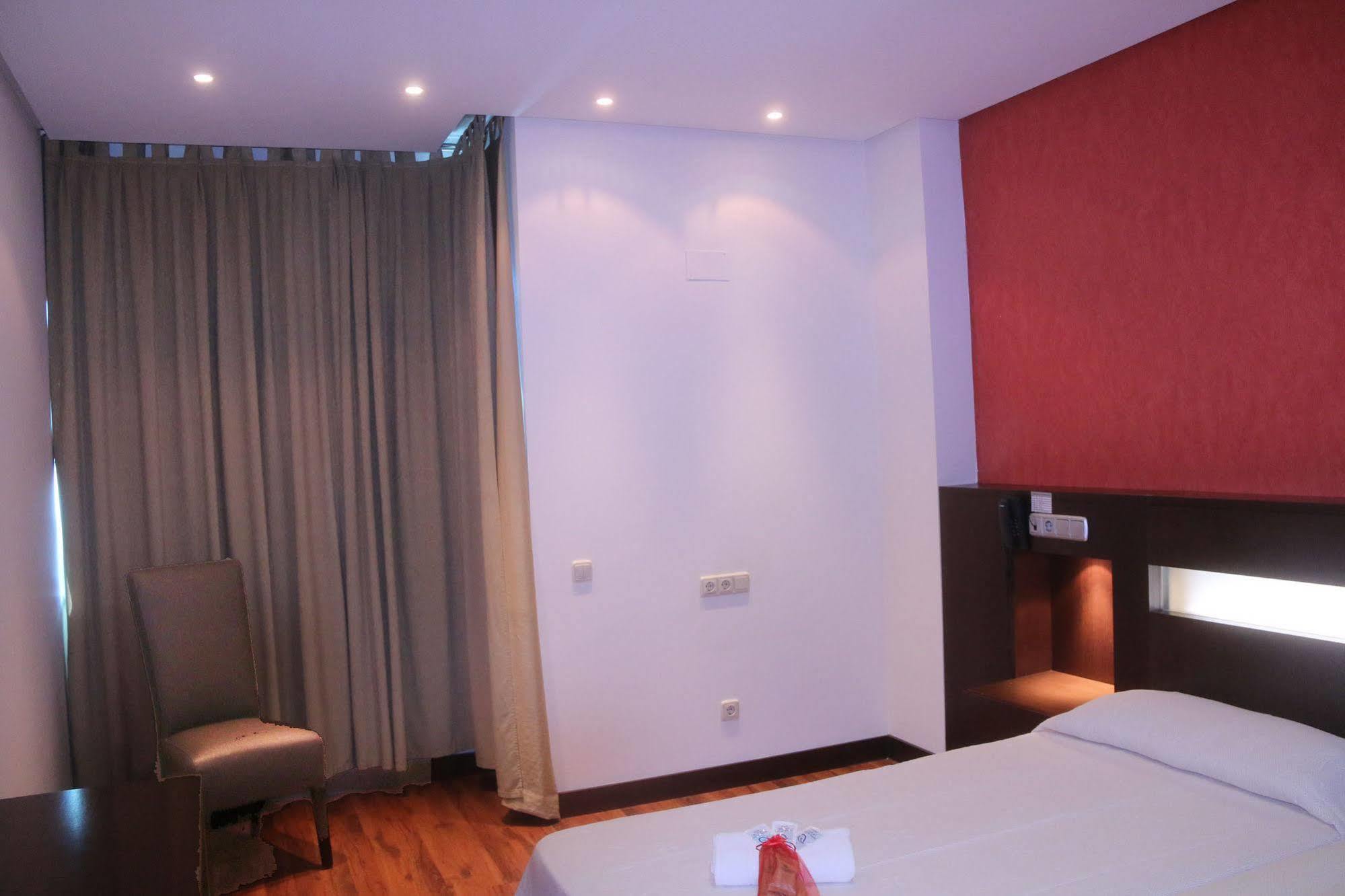 Hotel La Cantuena (Adults Only) Fuenlabrada Eksteriør bilde